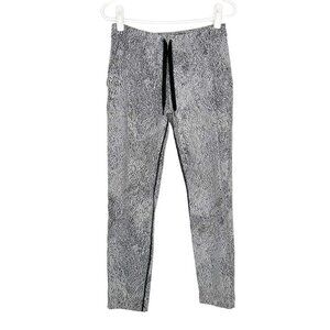 Lululemon Jet Pant Womens Size 4 Black White Jacquard Joggers